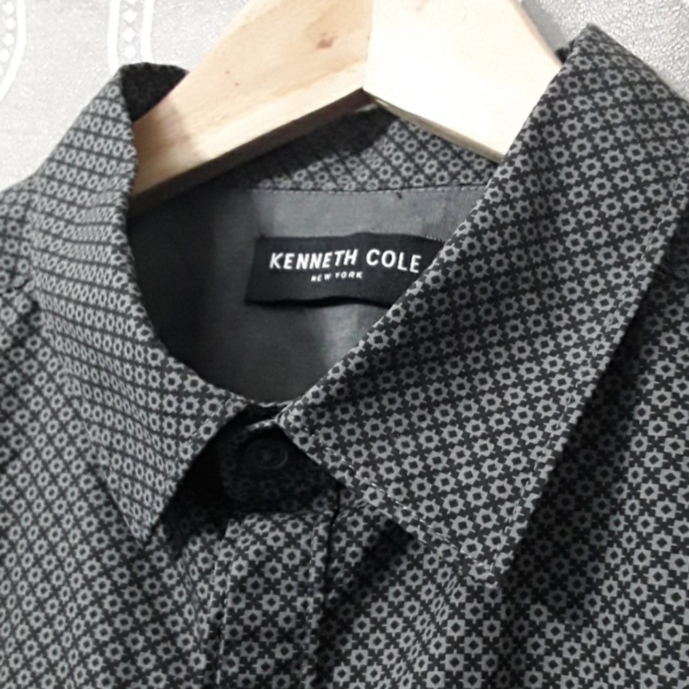 Kenneth Cole Shirt- short Sleeves